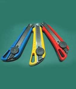 塔吉瑪(TJM) LC-521 美工刀 | 壁紙刀 (高碳鋼刀片)